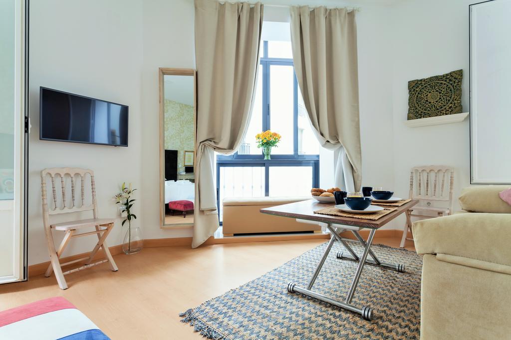 Hostly Acetres 1A Loft In City Center, Comunal Terrace, Fibre,Parking Optional Séville Extérieur photo